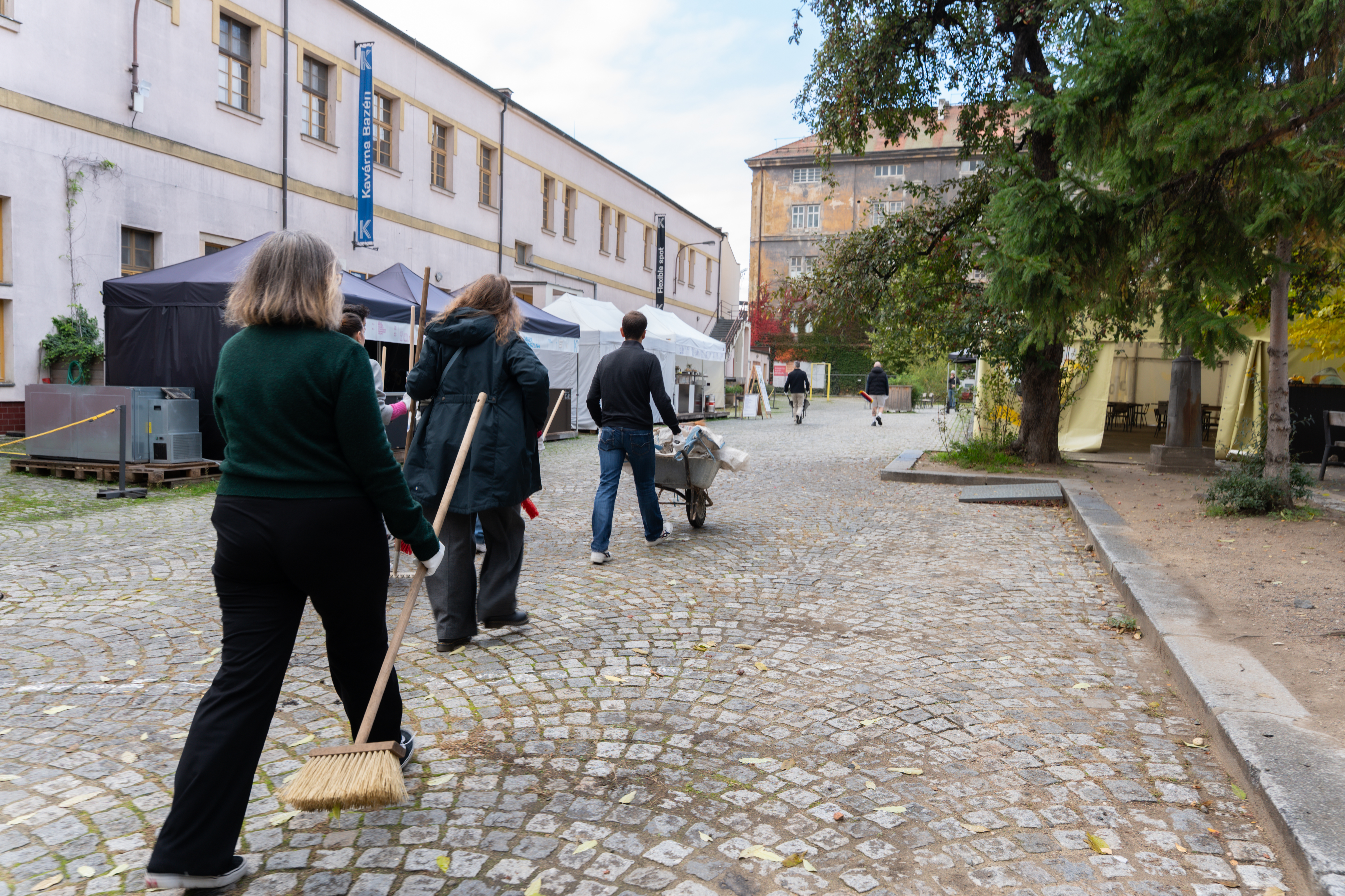 Nová éra českého dobrovolnictví: Hestia a dobrokruh spojují síly na portálu dobrovolník.cz